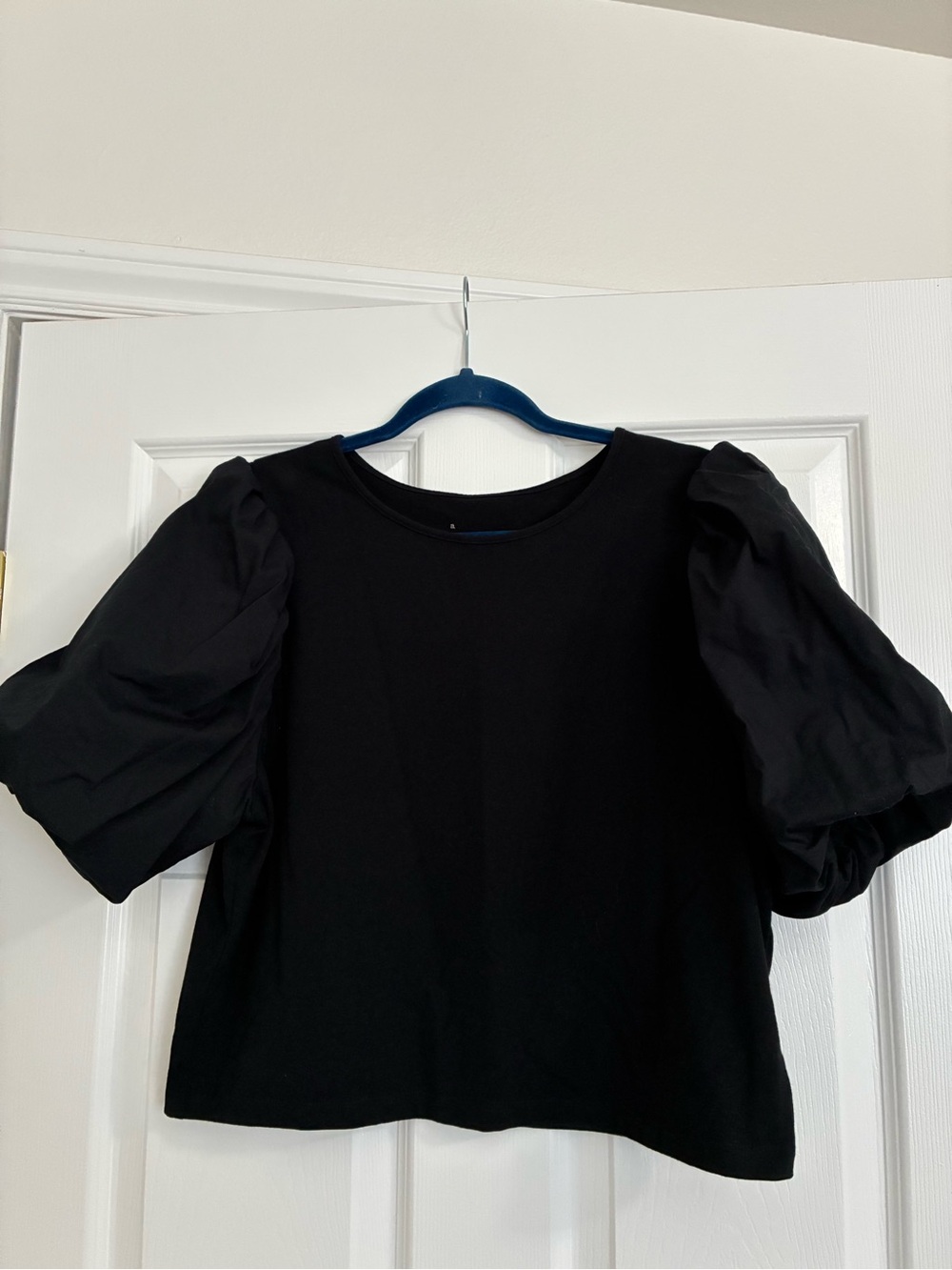 a new day Black Puff Sleeve Short Sleeve Top